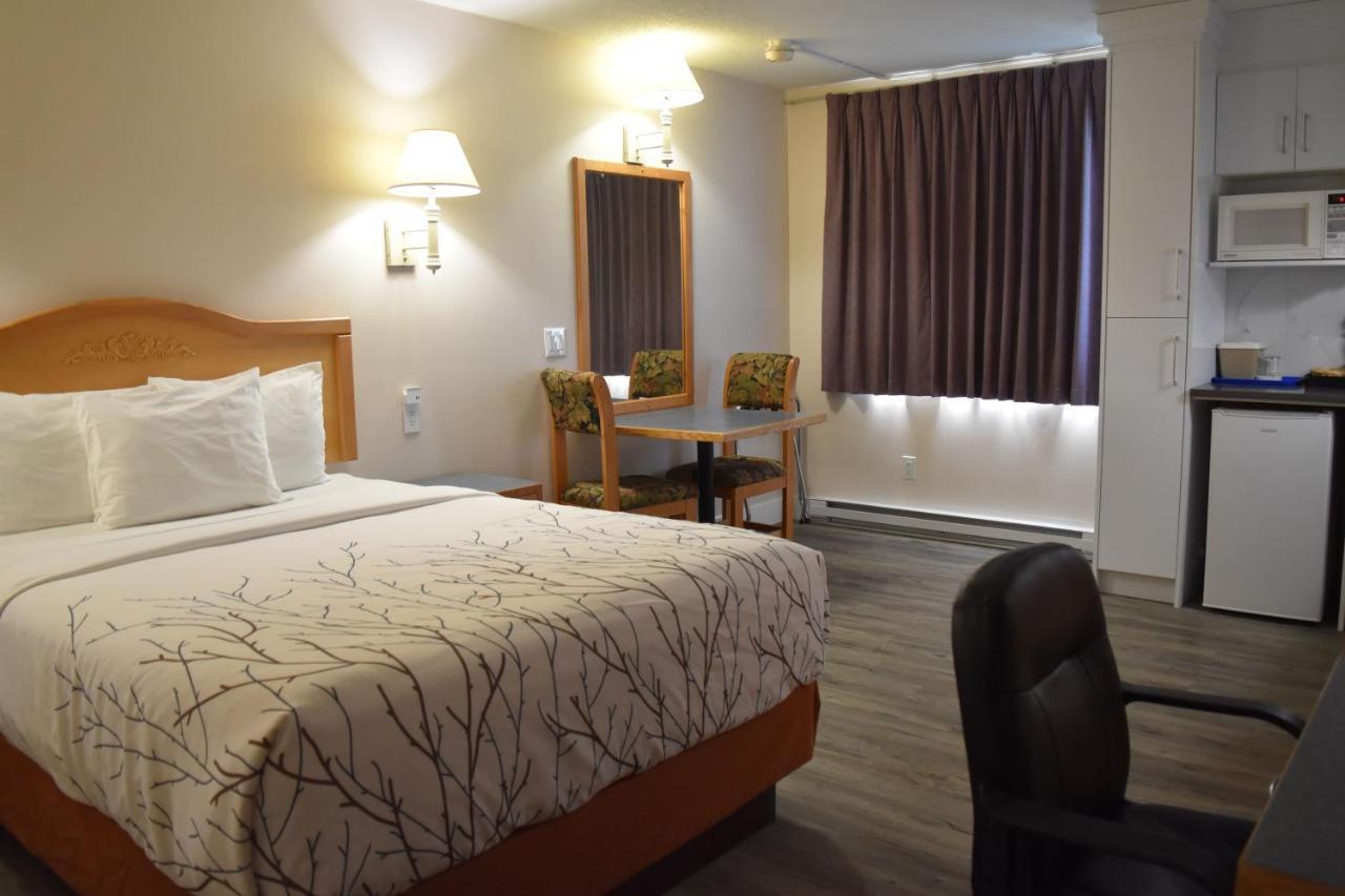 Canadas Best Value Inn & Suites-Castlegar Εξωτερικό φωτογραφία
